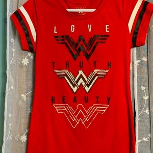 Wonder woman top